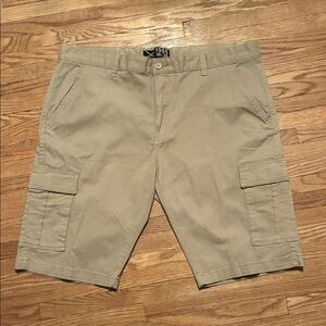 1985 Classic Men's Cargo Shorts in Tan